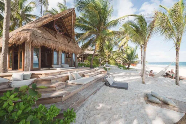 Centro De Yoga Enfrente Del Mar 1